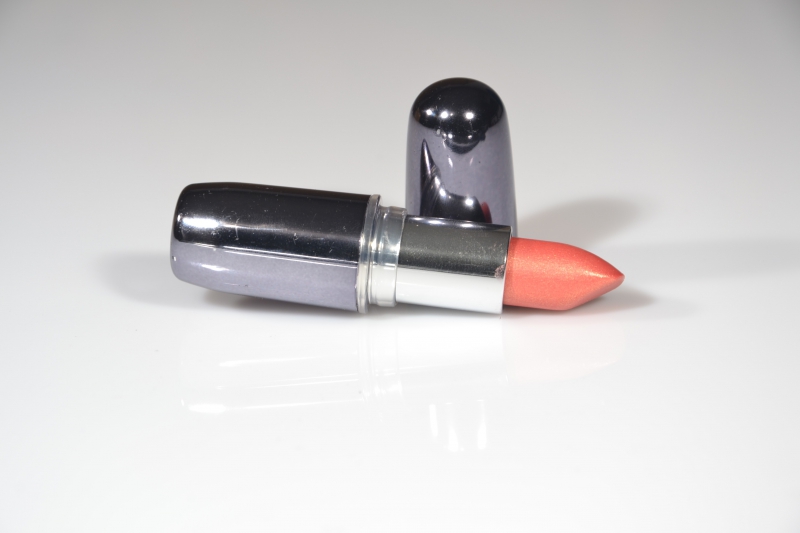 esthetique-LA ROQUETTE SUR SIAGNE-min_lipstick-273109